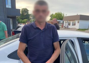 Намагався зґвалтувати та пограбував — на Волині затримали кривдника 22-річної дівчини | Кримінальні новини