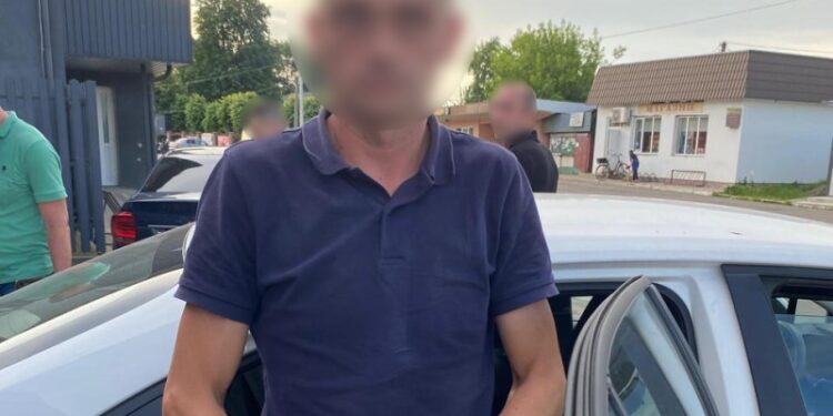 Намагався зґвалтувати та пограбував — на Волині затримали кривдника 22-річної дівчини | Кримінальні новини