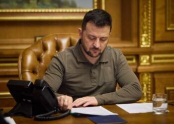 Президент уволил четырех глав районных администраций Киева