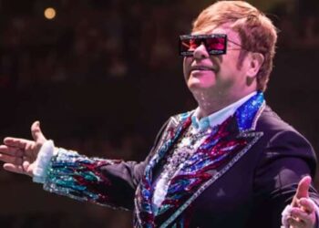 Легенда ушла: Элтон Джон завершил карьеру –  фото, видео