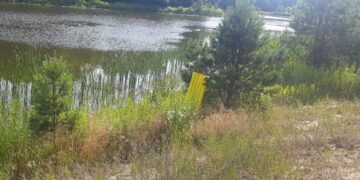 Обставини загибелі у водоймах дорослого чоловіка та підлітка встановлює поліція Рівненщини | Кримінальні новини