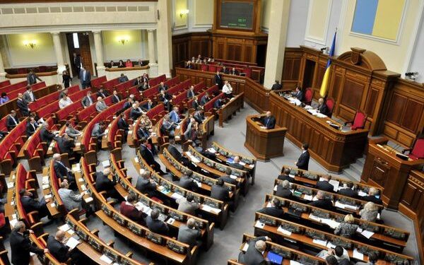 У Раді поскандалили через мову