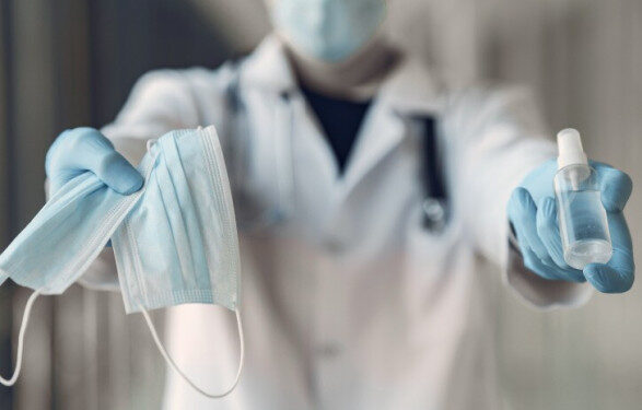 Заболеваемость COVID в Украине продолжает падать: за неделю на 18%