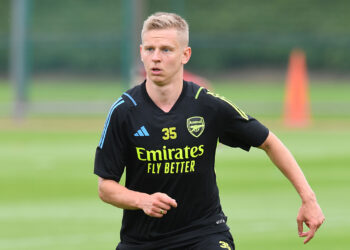 Зинченко продолжает тренироваться по индивидуальной программе и пока еще даже не работает с мячом (25 июля 2023 г.) — Новости футбола