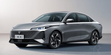 Changan везёт в РФ две новинки: кроссовер Avatr 11 и седан Lamore — АВТО НОВОСТИ