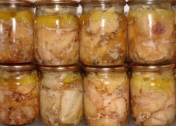 Как уберечься от ботулизма во время Пасхальных праздников — рассказали специалисты