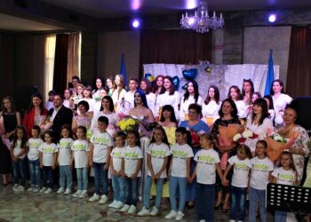 Яскравий концерт студії «Нота» — аншлаг й повний тріумф української пісні в патріотичних тонах — Місто 24 (СВІТЛИНИ)