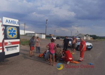 Траса Київ – Одеса: жінка на позашляховику збила 10-річну дитину