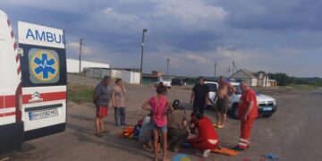 Траса Київ – Одеса: жінка на позашляховику збила 10-річну дитину