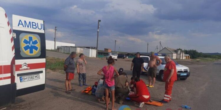 Траса Київ – Одеса: жінка на позашляховику збила 10-річну дитину