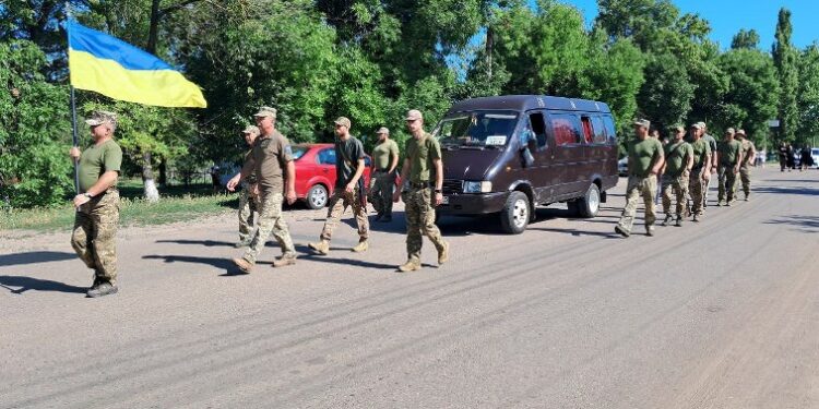 У АРЦИЗЬКІЙ ГРОМАДІ ПОПРОЩАЛИСЯ ІЗ ЗАГИБЛИМ ВОЇНОМ БОГДАНОМ ДЕХТЕРЕНКО