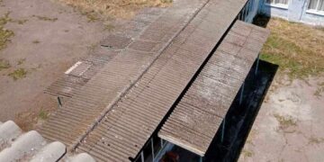 У Кам’янському ліцеї Арцизької міської ради завершується капітальний ремонт та утеплення покрівлі галереї
