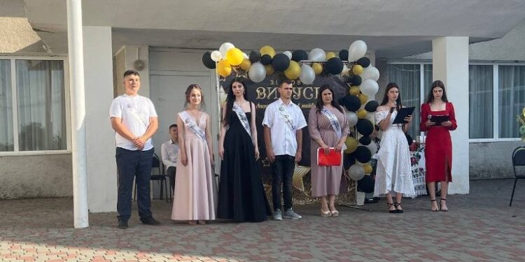 У закладах освіти Арцизької громади проходять випускні вечори