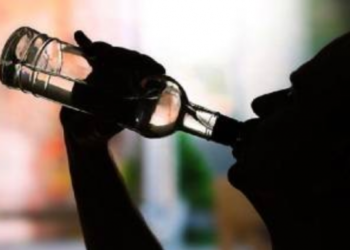 Випив замість горілки: в Одеській області чоловік смертельно отруївся хімікатами