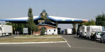Заради виїзду за кордон чоловік за 8 тис. грн одружився з одеситою з інвалідністю — Новини Одеської області