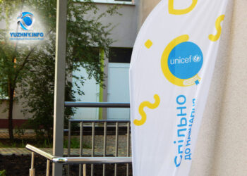 «Нелекції» в новому укритті: шоумен Олександр Педан вдруге приїхав в Южне до школярів (фото, відео) | YНовини одещіни