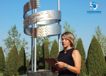 В День пам’яті загиблих Захисників України в Южному віддали шану полеглим військовим (фото) | YНовини одещіни