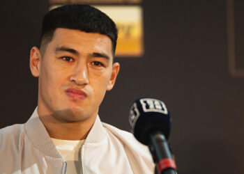 Жена лучшего боксёра мира творит дичь. С Катей точно всё хорошо?