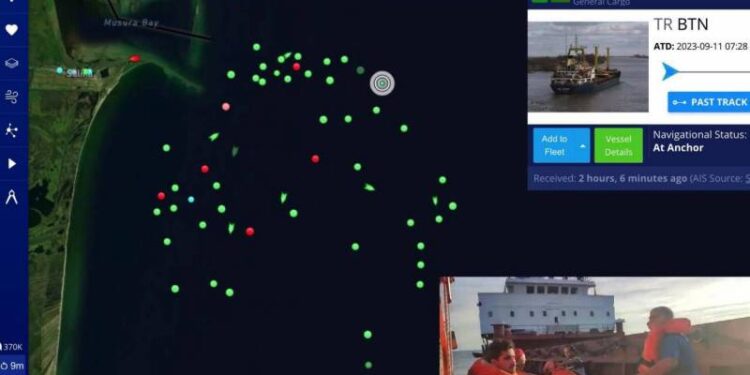 У Чорному морі підірвався сухогуз «Сеама», що віз цемент в Ізмаїл