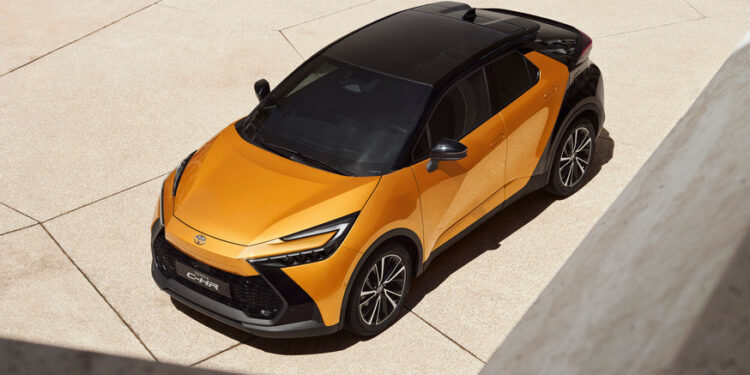 В Европе начали принимать заказы на кроссовер Toyota C-HR нового поколения — АВТО НОВОСТИ
