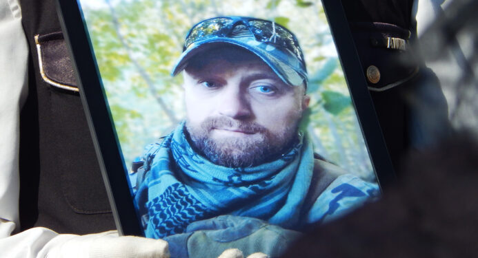 В Южному попрощалися з 39-річним Героєм України Андрієм Єфімчуком (фоторепортаж) | YНовини одещіни