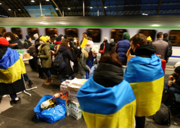 Тимчасовий захист українських біженців у ЄС офіційно продовжили ще на рік