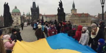 Більш як половина українських біженців у Чехії стикалися з агресією