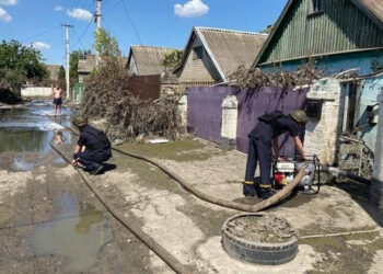 Пострадавшие от подрыва Каховской ГЭС получили более 23 тыс. таблеток для обеззараживания воды — Минздрав