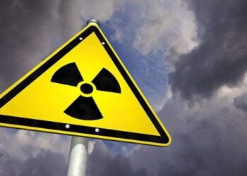 В Минздраве призвали не паниковать относительно возможной радиационной опасности и напомнили, когда надо принимать таблетки