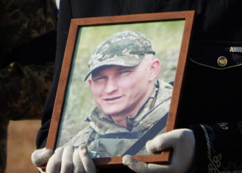 Южненська громада попрощалася з 29-річним військовим Миколою Головєєм (фото) | YНовини одещіни