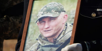 Южненська громада попрощалася з 29-річним військовим Миколою Головєєм (фото) | YНовини одещіни