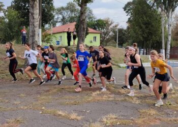 На Центральному стадіоні Ізмаїла відбувся легкоатлетичний забіг