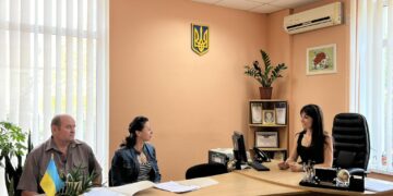Робота для переміщених осіб, «ти потрібен»