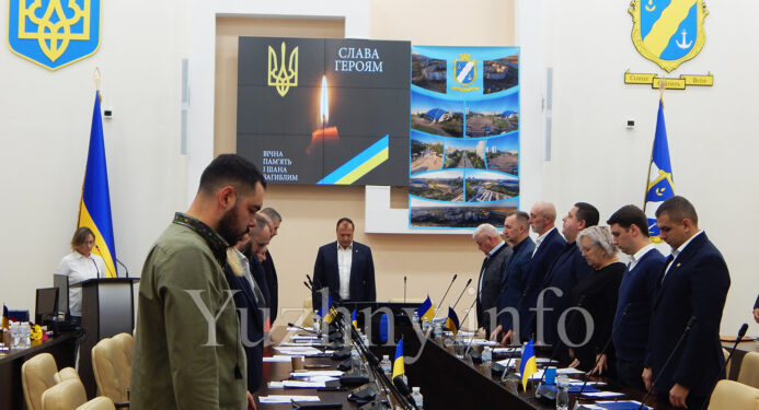 В Южному 10 військових посмертно нагородили відзнаками «За заслуги перед громадою» | YНовини одещіни