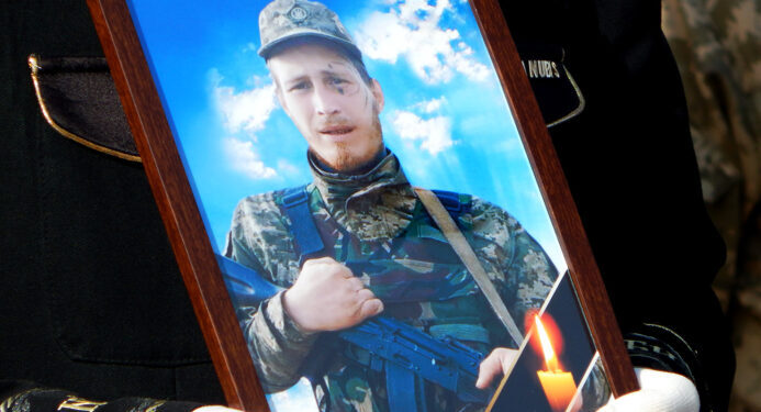 В Южному попрощалися з 26-річним військовим Максимом Варешкіним (фото) | YНовини одещіни