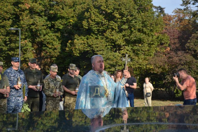 В одеському парку Перемоги та біля обласної адміністрації відкрили меморіали загиблим захисникам України