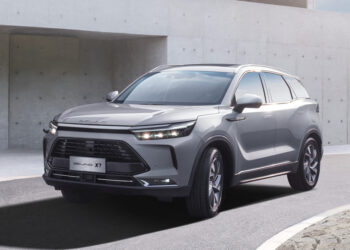 Вместо Hyundai Santa Fe: в России стартовало производство флагманского кроссовера BAIC X7 — АВТО НОВОСТИ