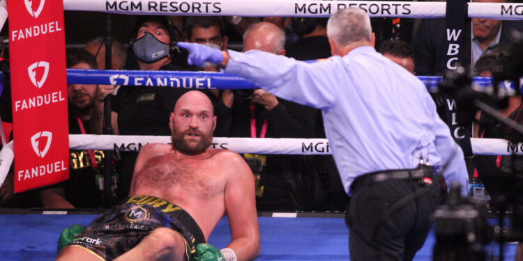 Кошмар великого Фьюри. Проиграл боксеру из России в бою за титул