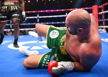 Хваленого Фьюри унизили на глазах у всего мира. Победа над Нганну — фальшивка