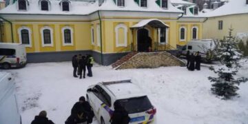 Из Николаевского собора в Кременце принудительно выселили УПЦ