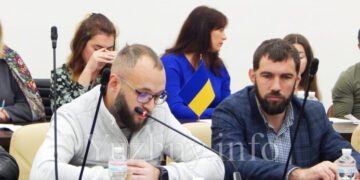 Депутати надішлють звернення в Київ, аби «Южне» виключили з переліку назв для перейменування | YНовини одещіни