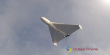 Падіння уламків, постраждалі та знеструмлення будинків – наслідки наймасштабнішої атаки “шахедами” на Київ