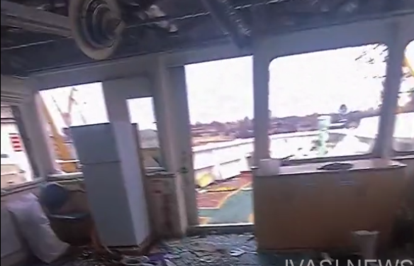 Ракетний удар на Одещині: в мережі опублікували відео наслідків атаки на цивільне судно