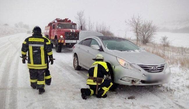 Снігопад в Одеській області: за кілька годин уже майже 50 ДТП, зокрема з автобусами