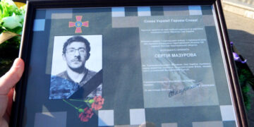 В Южному попрощалися з 25-річним бойовим медиком Сергієм Мазуровим з позивним “Дулітл” (фото) | YНовини одещіни