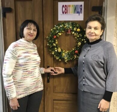 Благодійний вертеп: в Южному школярі колядують за донати для ЗСУ | YНовини одещіни