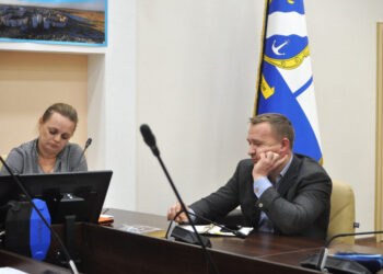 В Южному відбулось засідання ТВК в оновленому складі та з новопризначеною головою | YНовини одещіни