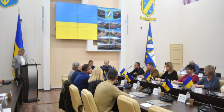 В Южному затвердили схеми та розклад руху «соціального» автобуса, який курсуватиме за чотирма маршрутами | YНовини одещіни