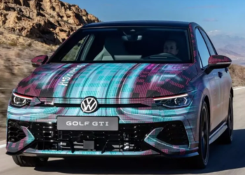 Volkswagen Golf готується до модернізації — Автоновини