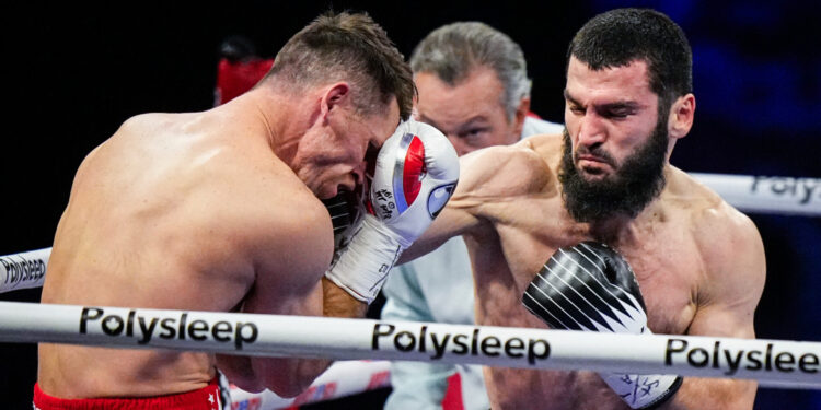 «Бетербиев смял Смита физически и морально» — Дмитрий Кудряшов